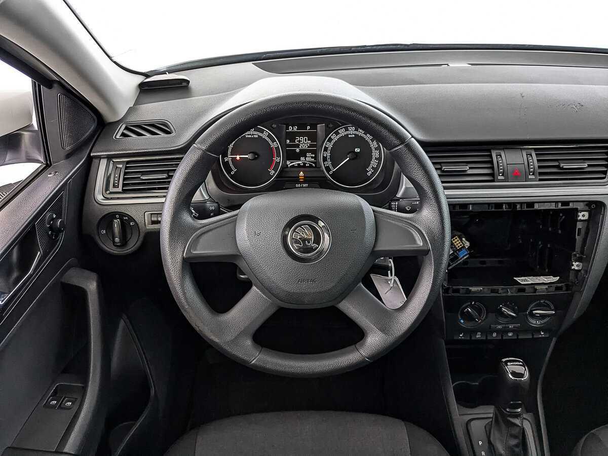 Skoda Rapid 2019 года с пробегом. Фото: #18
