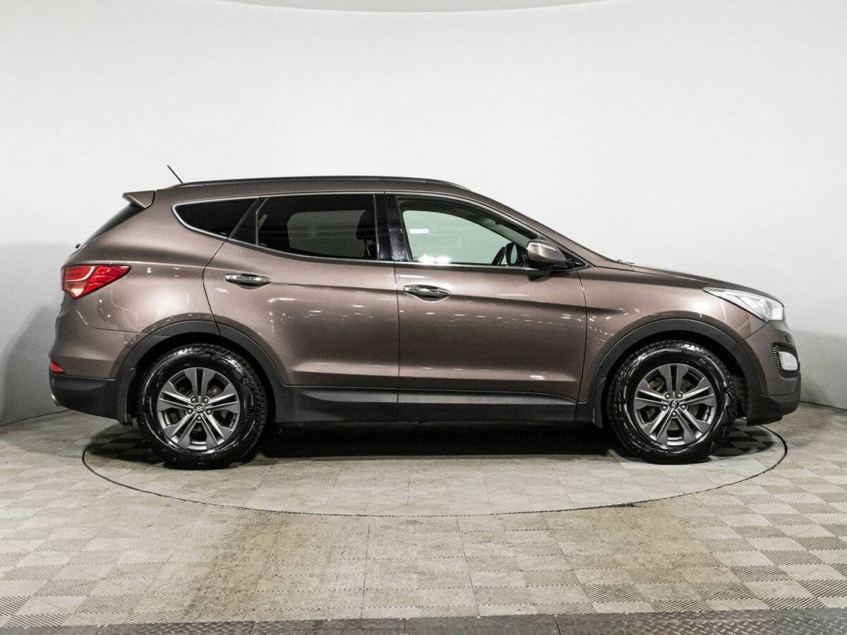 Hyundai Santa Fe 2012 года с пробегом. Фото: #3