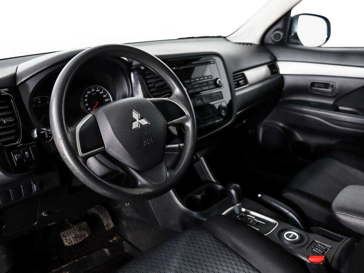 Mitsubishi Outlander 2012 года с пробегом. Фото: #8