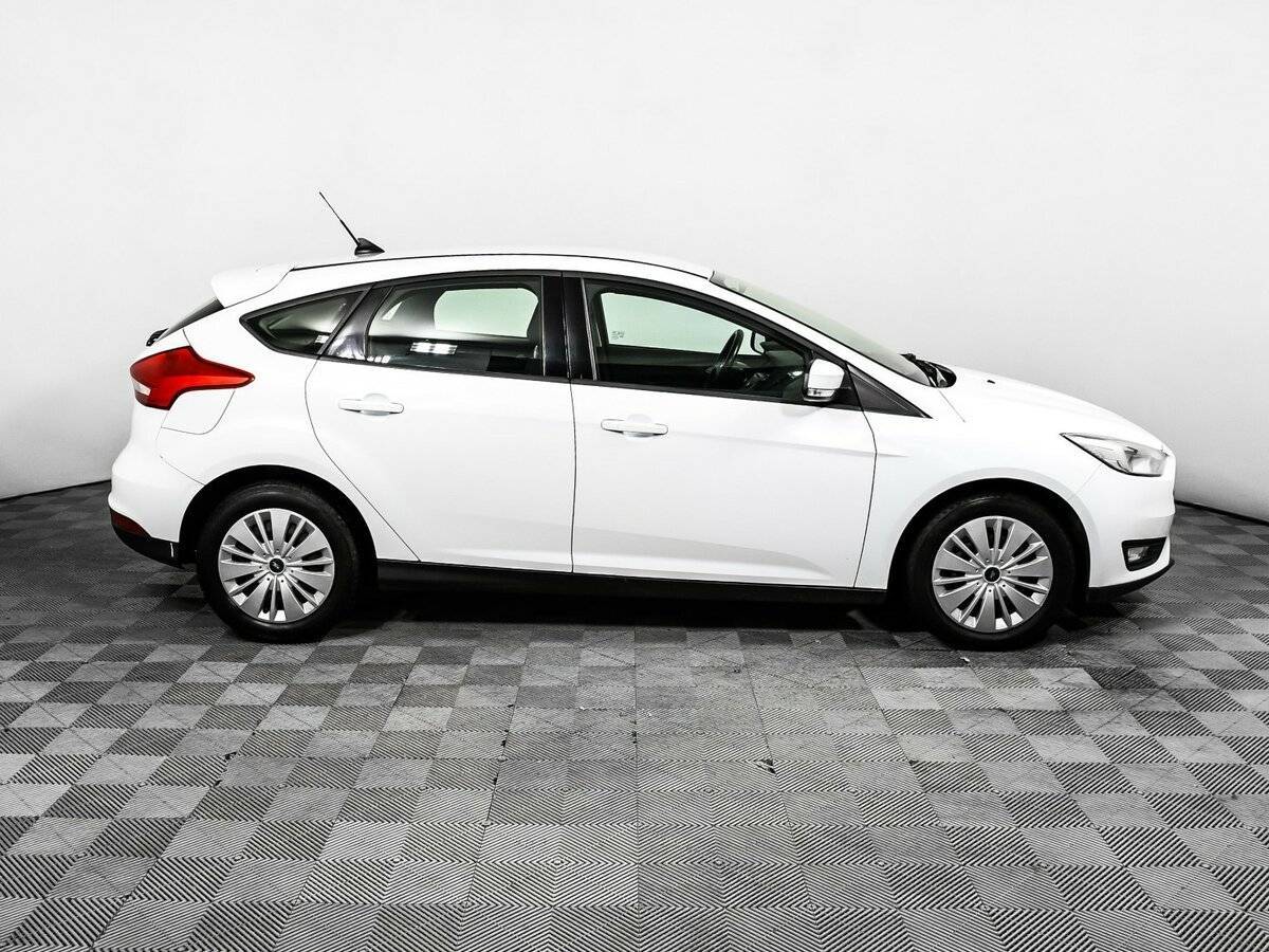 Ford Focus 2018 года с пробегом. Фото: #3