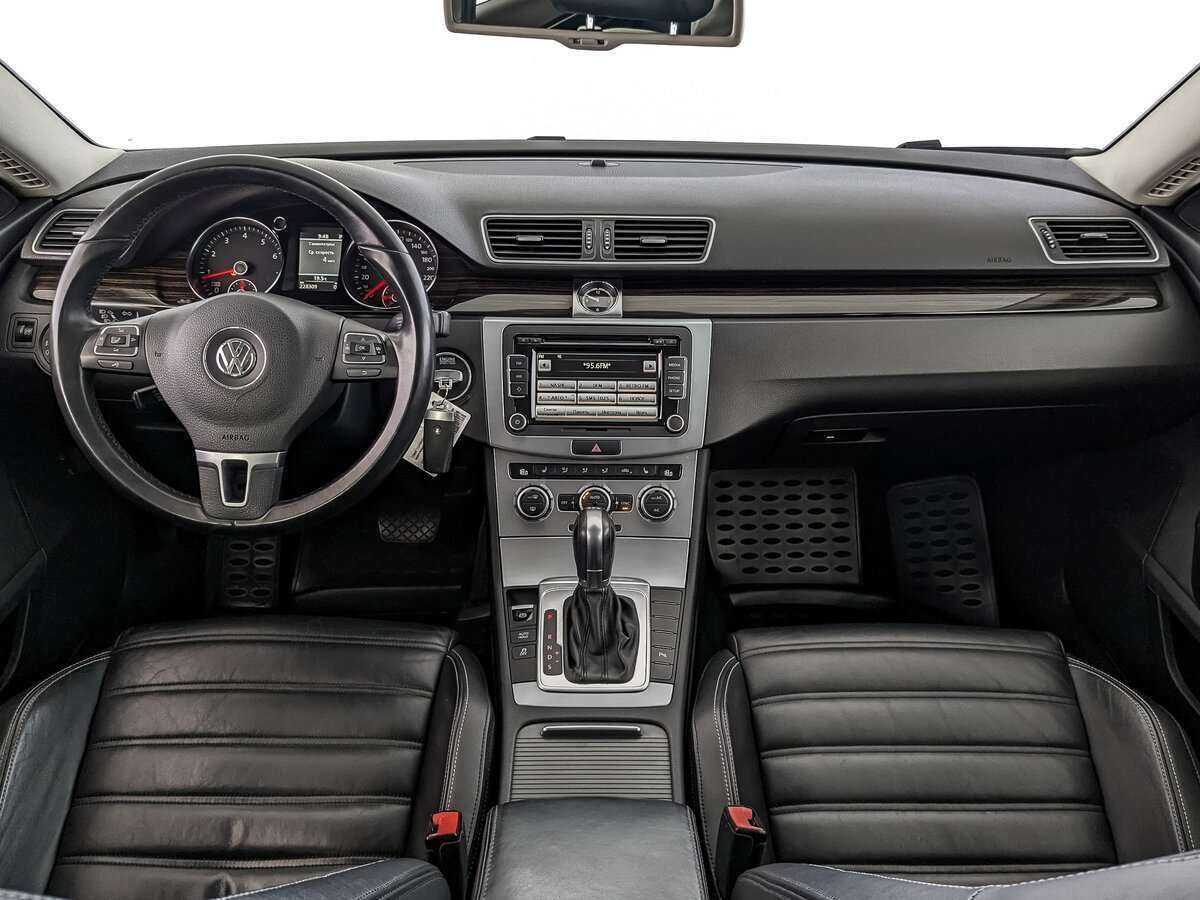 Volkswagen Passat CC 2013 года с пробегом. Фото: #11