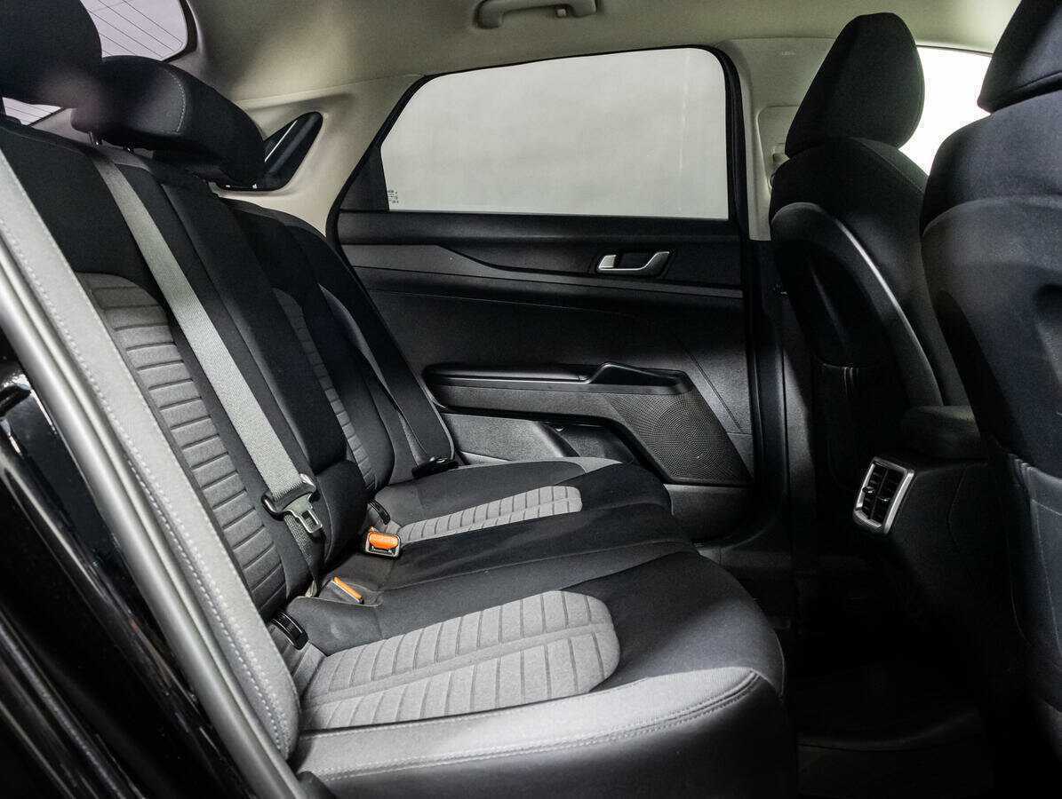 Kia K5 2021 года с пробегом. Фото: #14