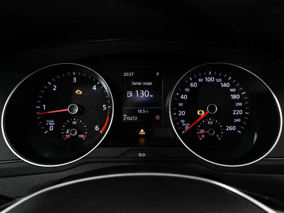 Volkswagen Passat 2017 года с пробегом. Фото: #11