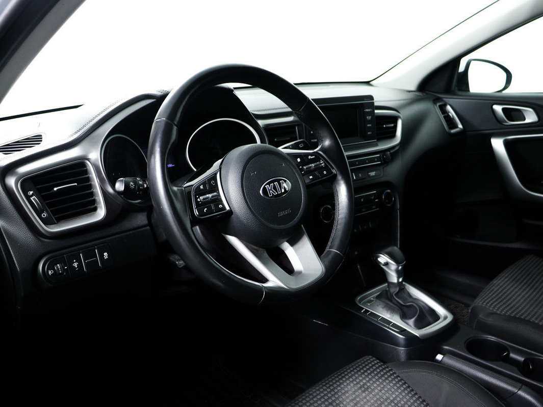 Kia Ceed 2019 года с пробегом. Фото: #12