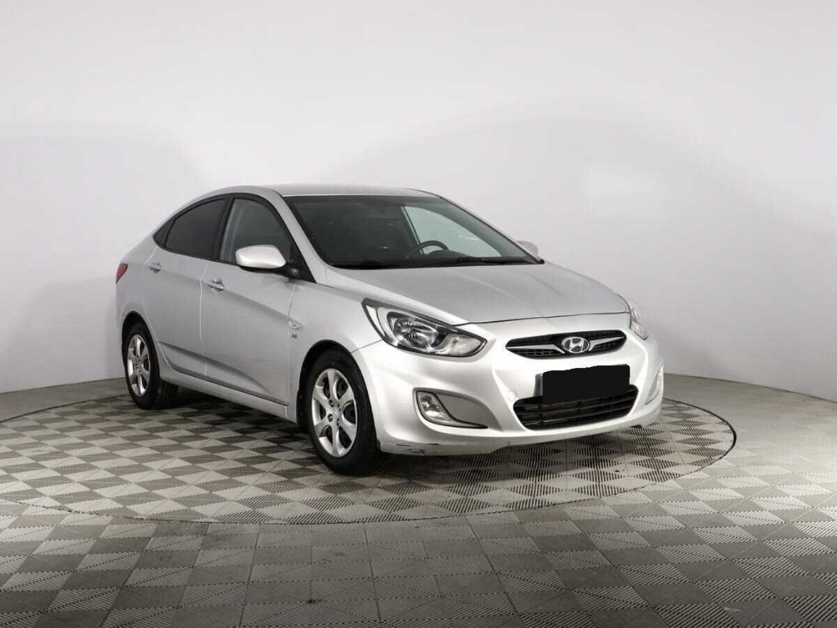 Hyundai Solaris 2012 года с пробегом. Фото: #2