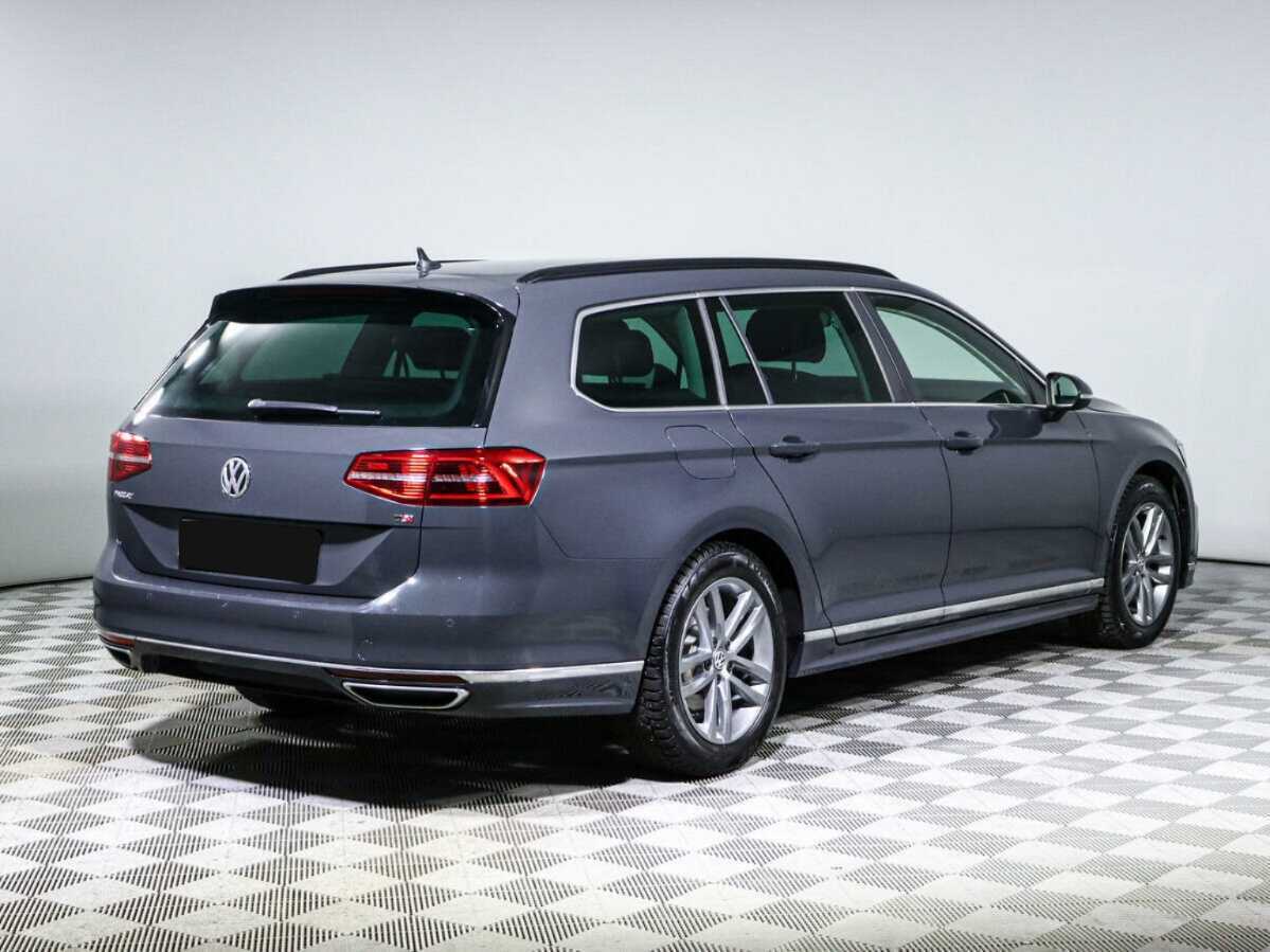 Volkswagen Passat 2017 года с пробегом. Фото: #3