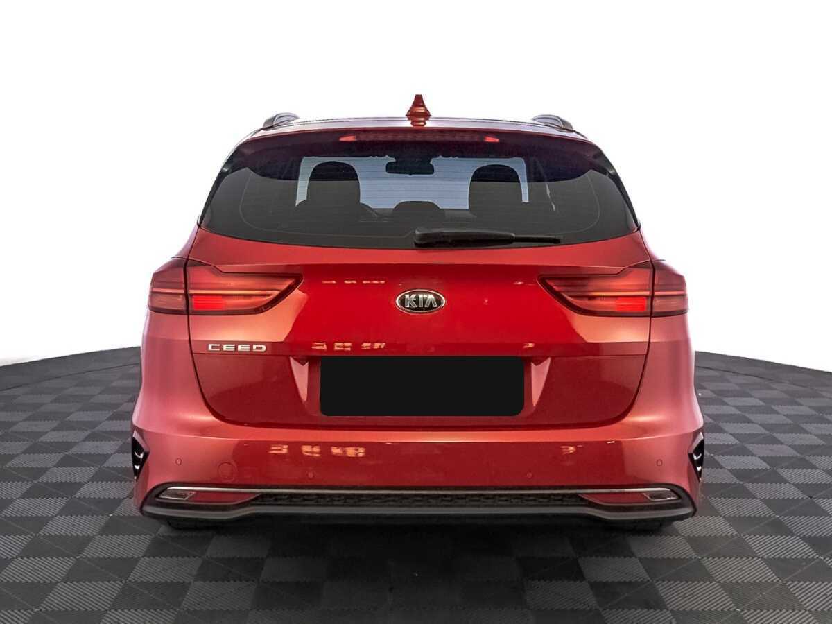 Kia Ceed 2021 года с пробегом. Фото: #5