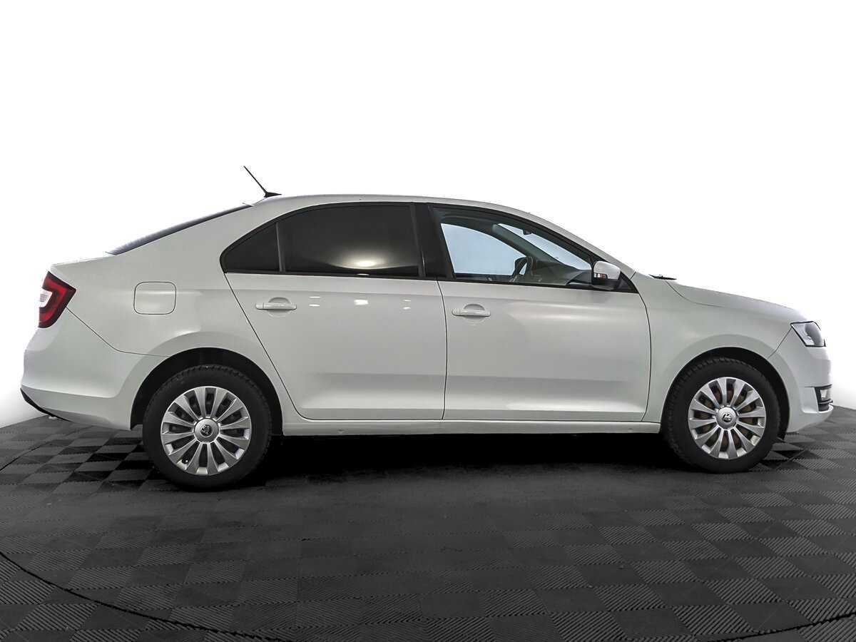 Skoda Rapid 2019 года с пробегом. Фото: #3