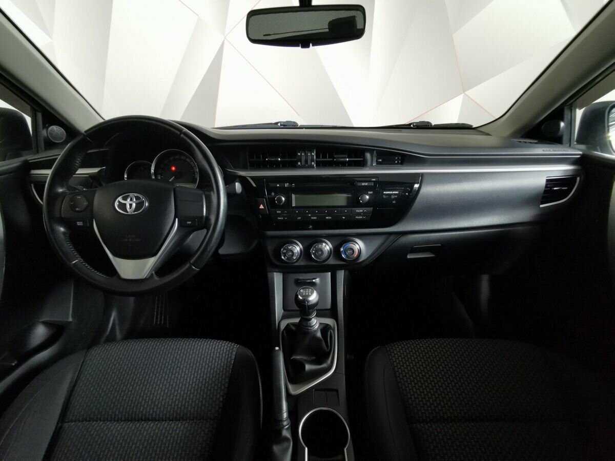 Toyota Corolla 2013 года с пробегом. Фото: #9