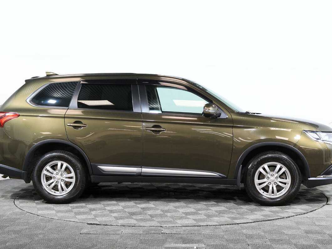 Mitsubishi Outlander 2019 года с пробегом. Фото: #2