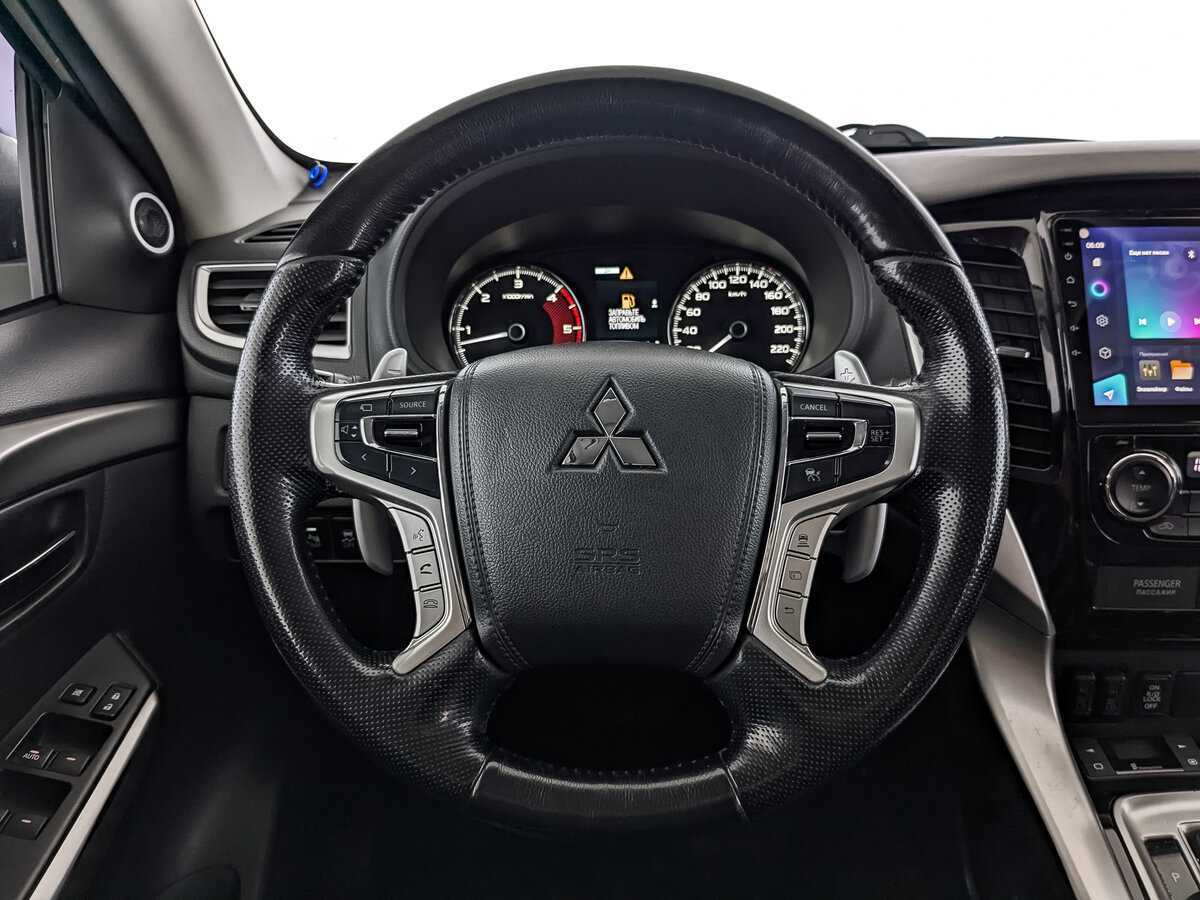 Mitsubishi Pajero Sport 2017 года с пробегом. Фото: #19