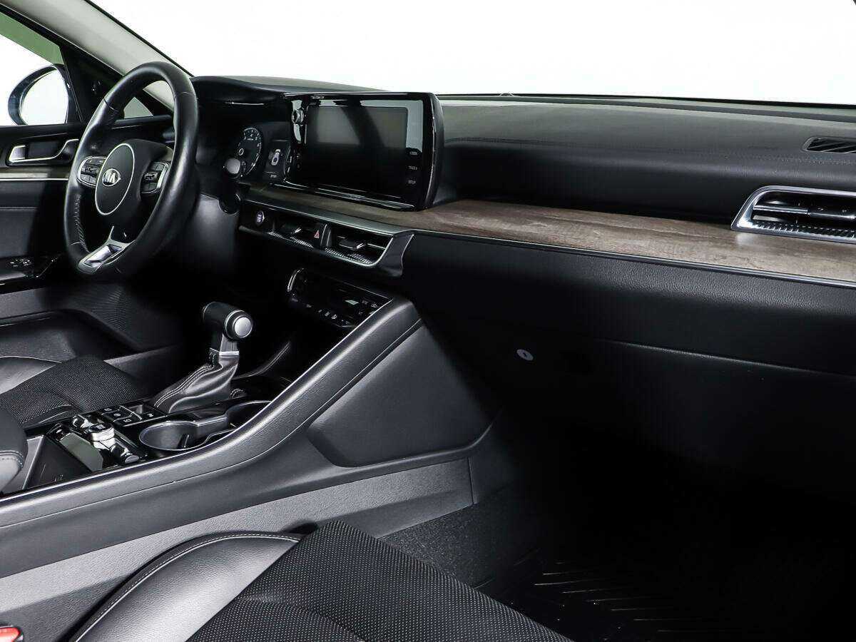 Kia K5 2020 года с пробегом. Фото: #8