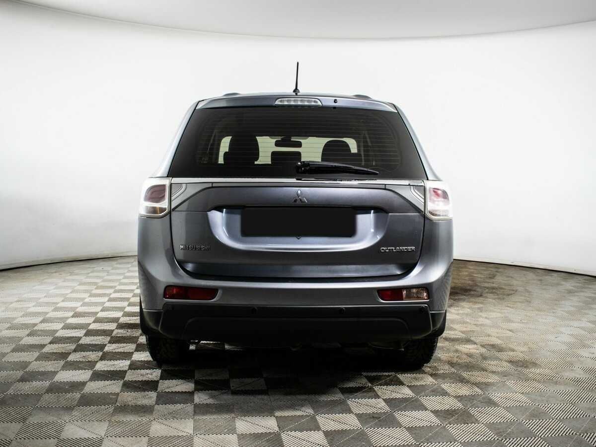 Mitsubishi Outlander 2012 года с пробегом. Фото: #5