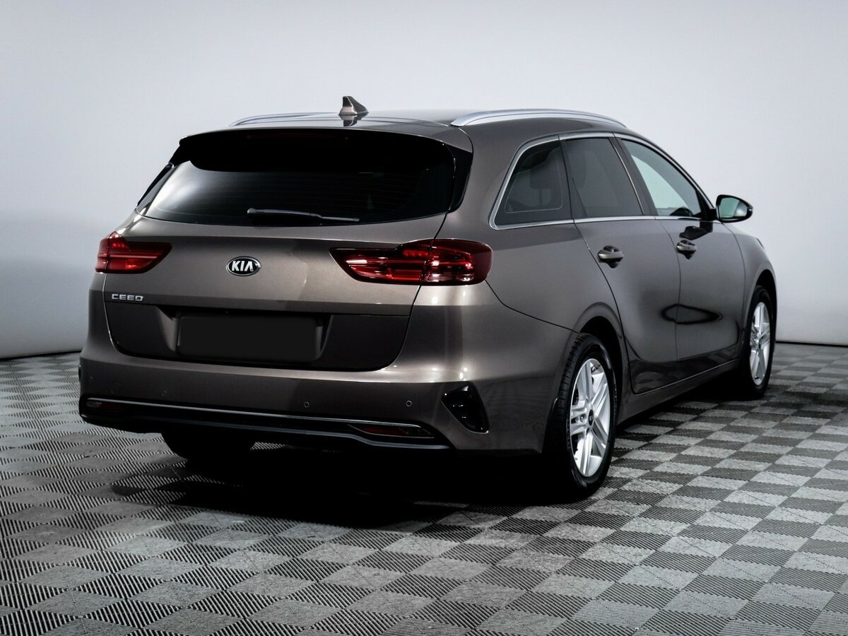 Kia Ceed 2020 года с пробегом. Фото: #3