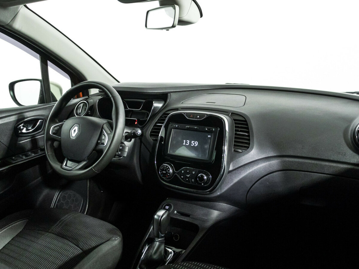 Renault Kaptur 2017 года с пробегом. Фото: #8