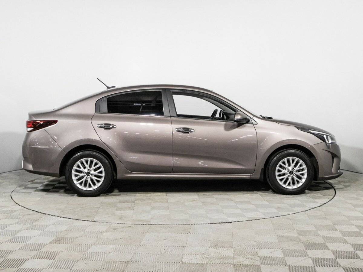 Kia Rio 2021 года с пробегом. Фото: #3