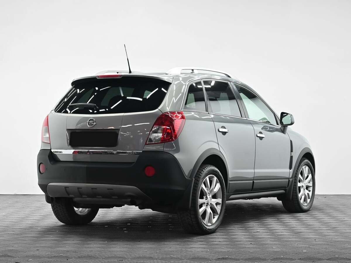Opel Antara 2013 года с пробегом. Фото: #3