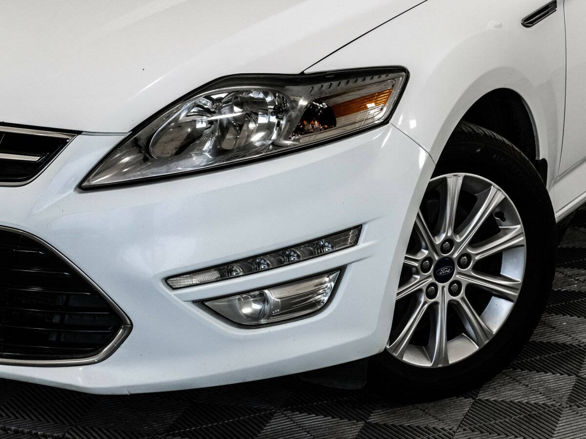 Ford Mondeo 2012 года с пробегом. Фото: #2