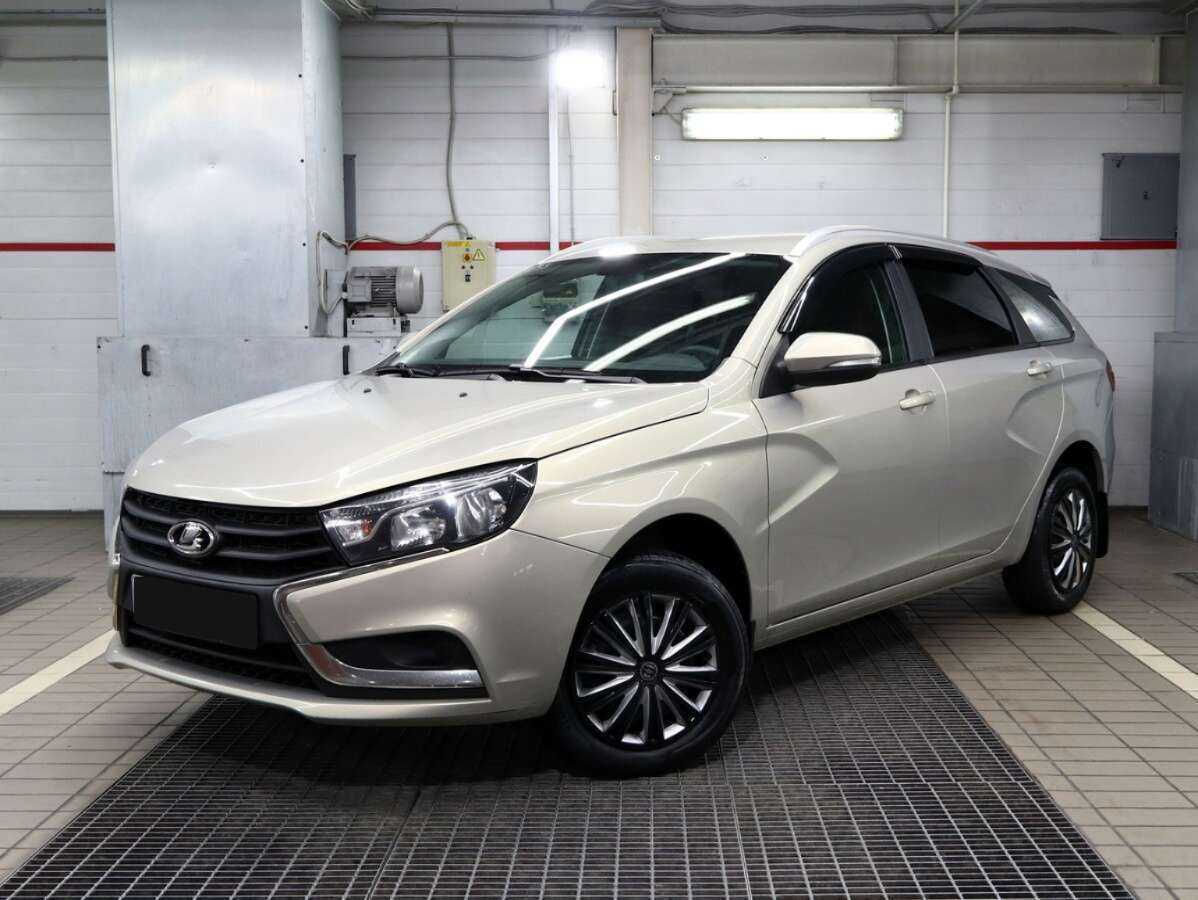 Lada (ВАЗ) Vesta 2020 года с пробегом. Посмотреть фото