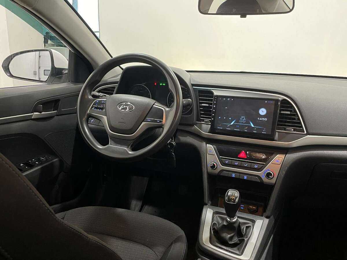 Hyundai Elantra 2016 года с пробегом. Фото: #6