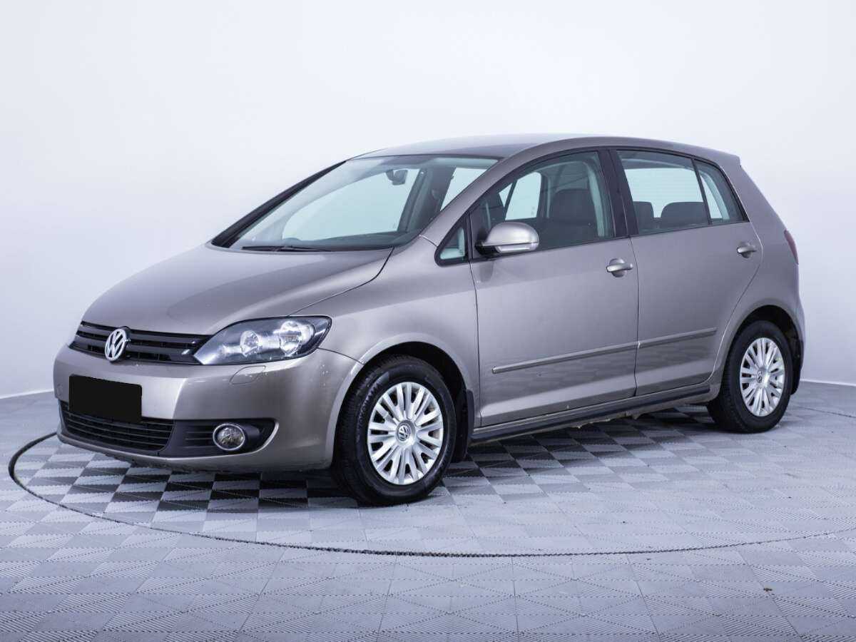 Volkswagen Golf Plus 2012 года с пробегом. Посмотреть фото