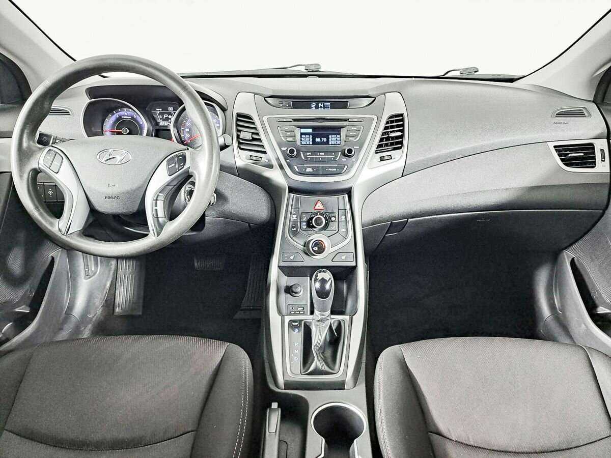 Hyundai Elantra 2015 года с пробегом. Фото: #11
