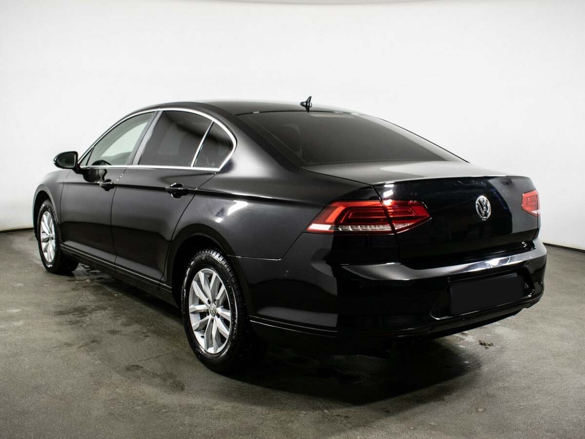 Volkswagen Passat 2017 года с пробегом. Фото: #5