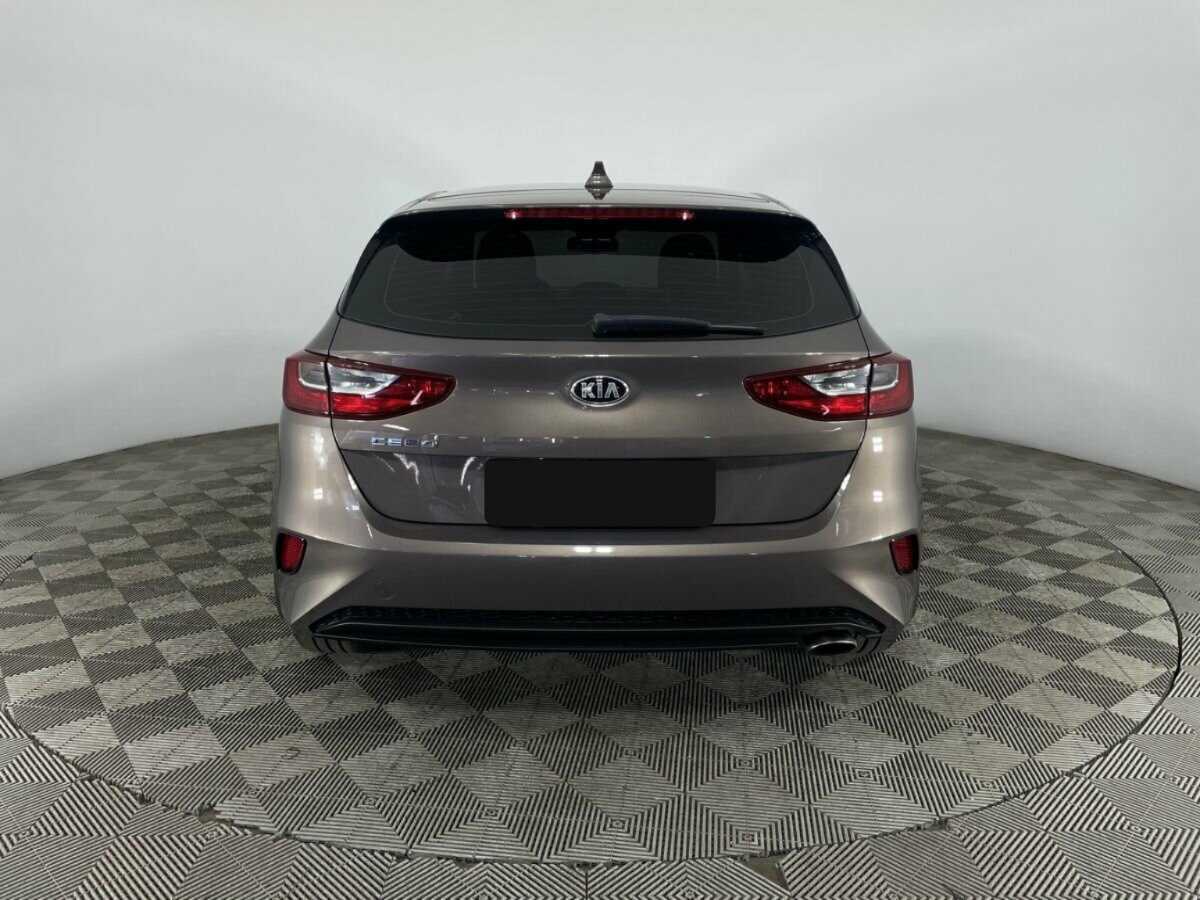 Kia Ceed 2018 года с пробегом. Фото: #2