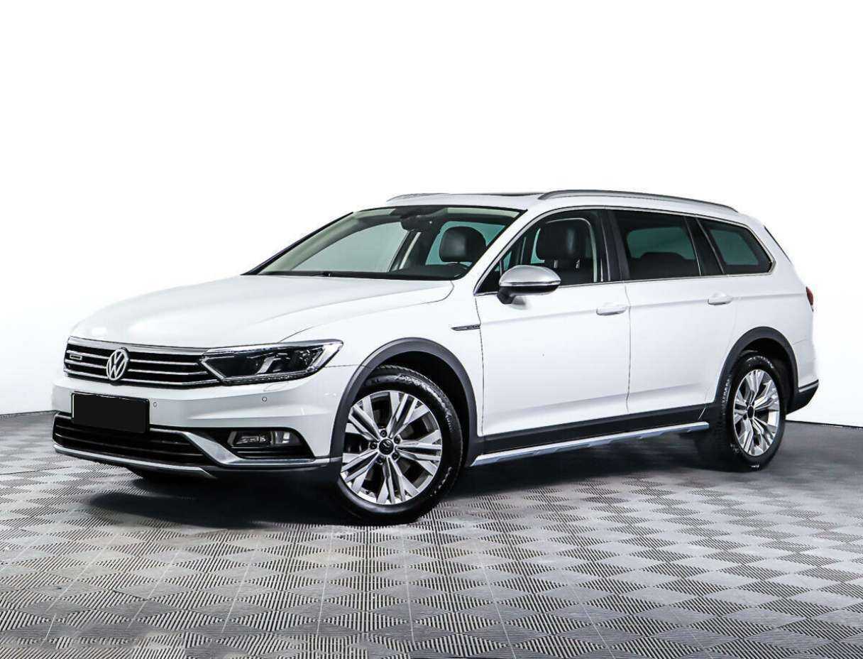 Volkswagen Passat 2018 года с пробегом. Посмотреть фото