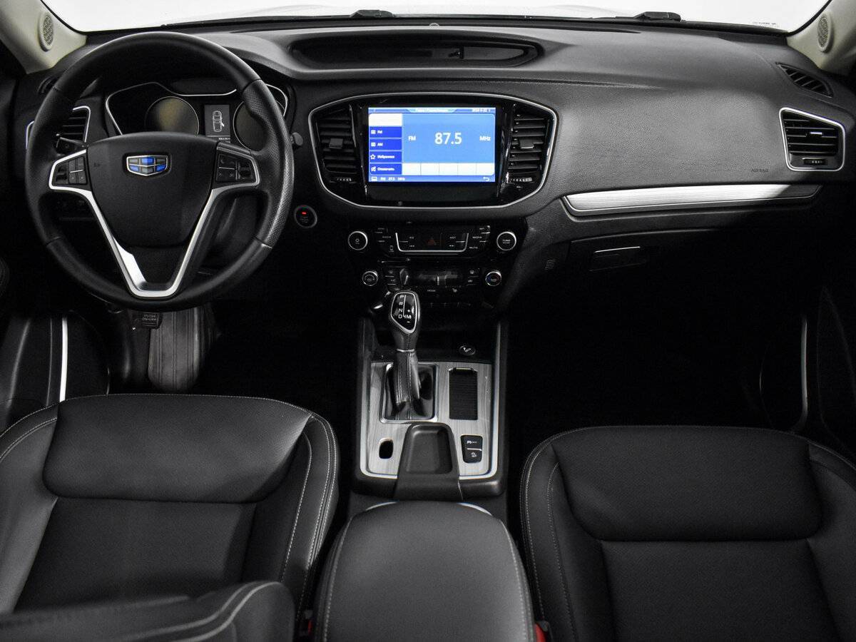 Geely Emgrand X7 2021 года с пробегом. Фото: #12