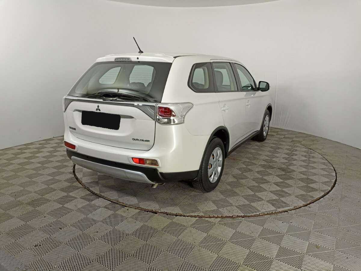 Mitsubishi Outlander 2014 года с пробегом. Фото: #4