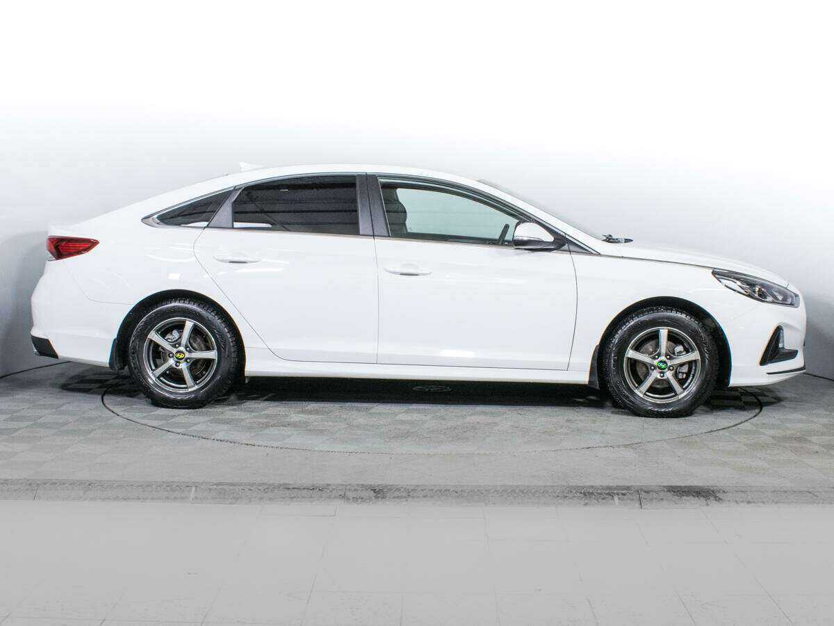 Hyundai Sonata 2019 года с пробегом. Фото: #3