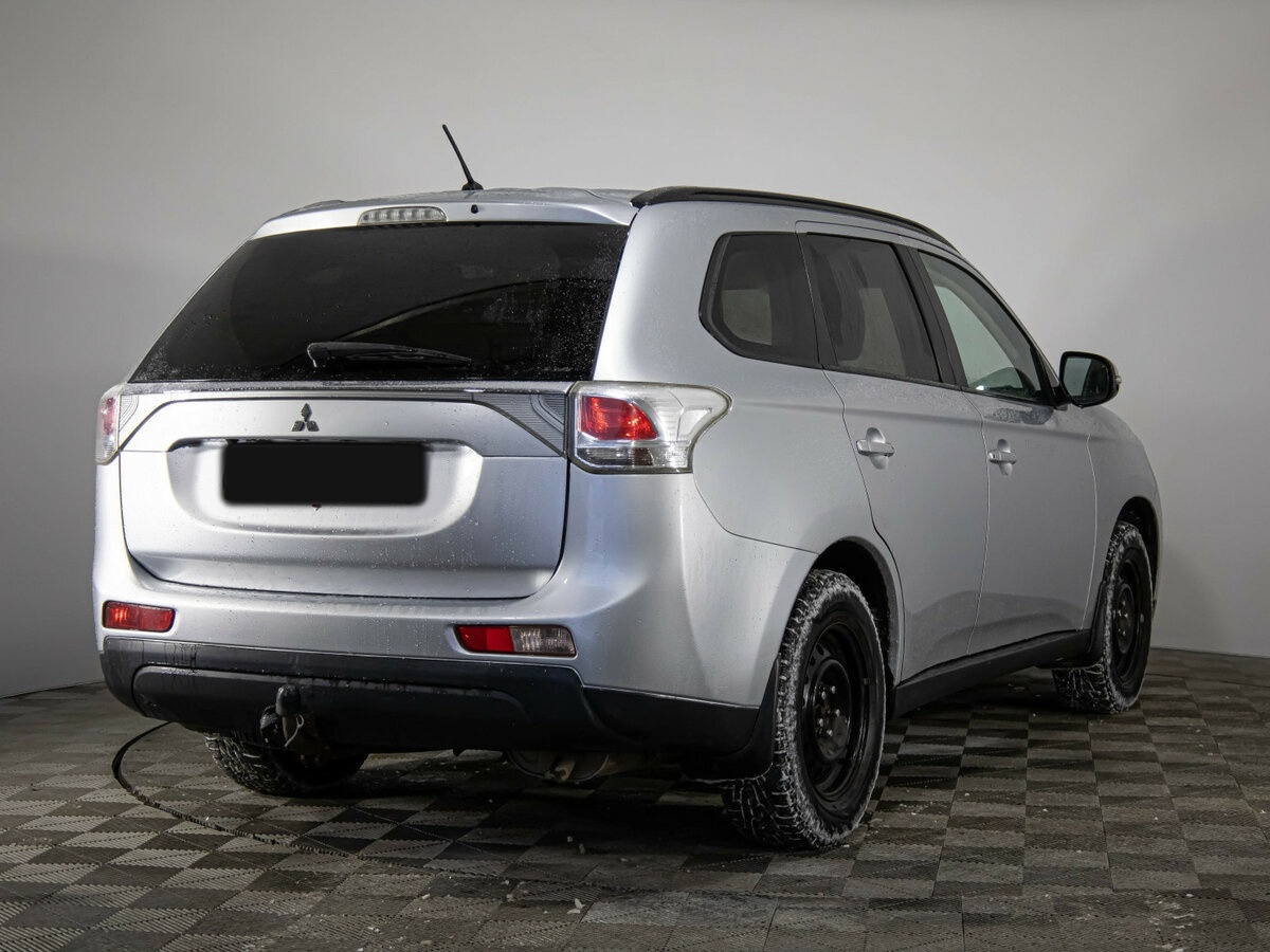 Mitsubishi Outlander 2013 года с пробегом. Фото: #3