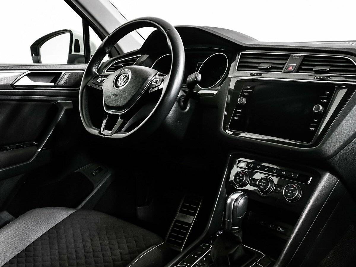 Volkswagen Tiguan 2018 года с пробегом. Фото: #8