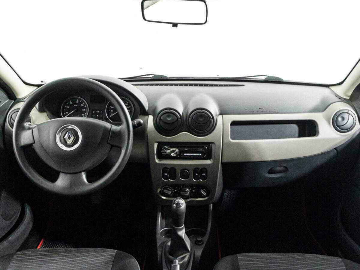Renault Sandero 2012 года с пробегом. Фото: #12