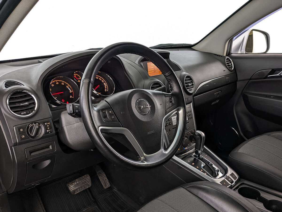 Opel Antara 2013 года с пробегом. Фото: #13