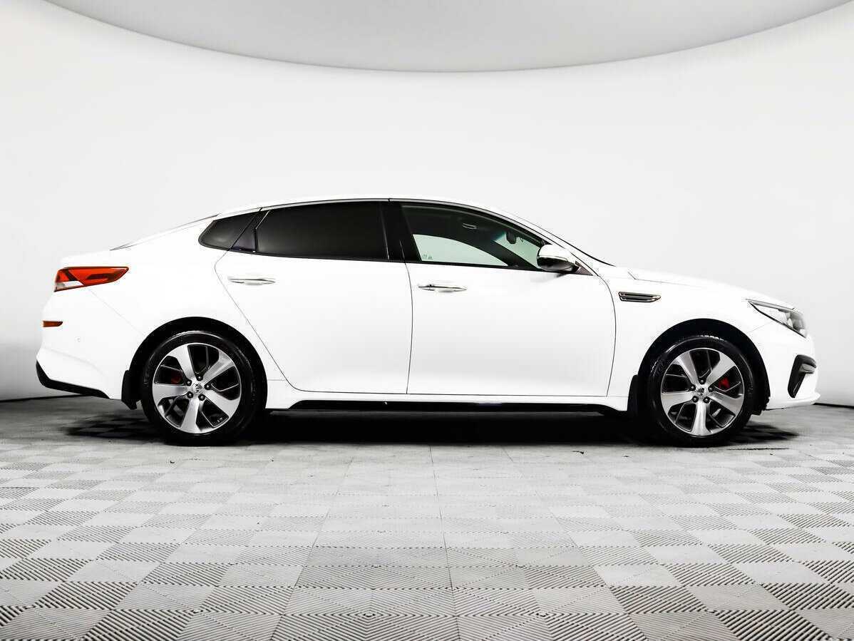 Kia Optima 2018 года с пробегом. Фото: #3