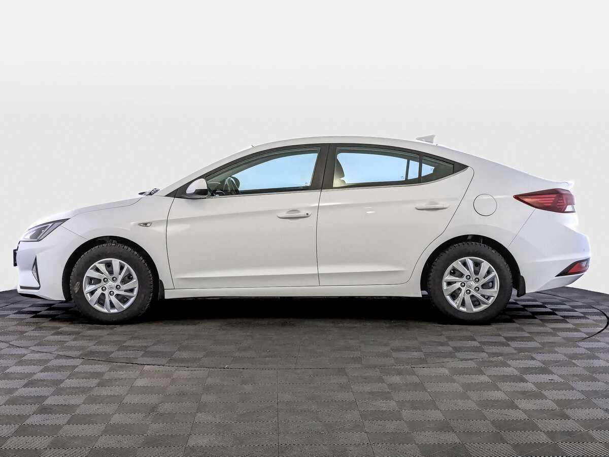 Hyundai Elantra 2020 года с пробегом. Фото: #7