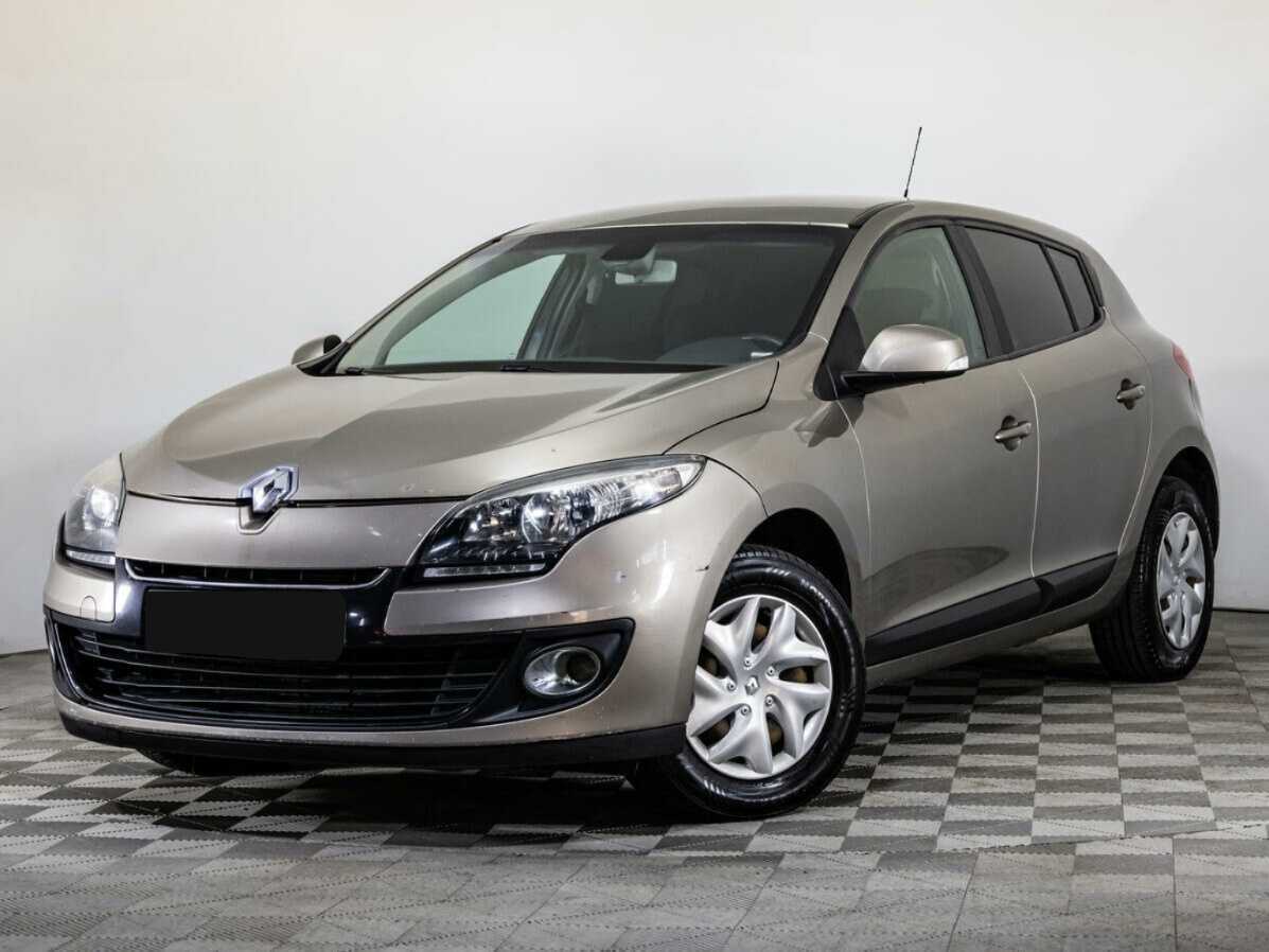 Renault Megane 2012 года с пробегом. Посмотреть фото