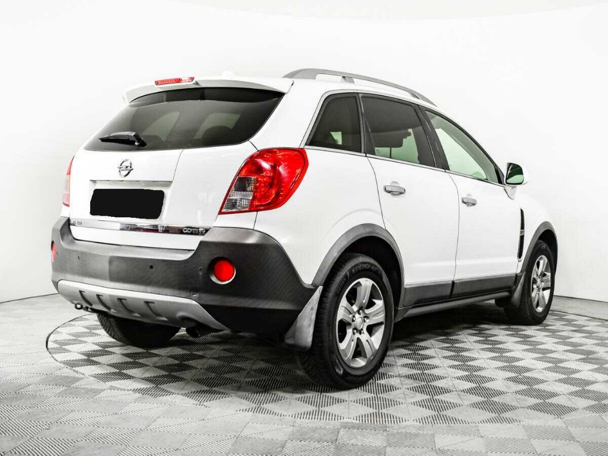 Opel Antara 2012 года с пробегом. Фото: #4