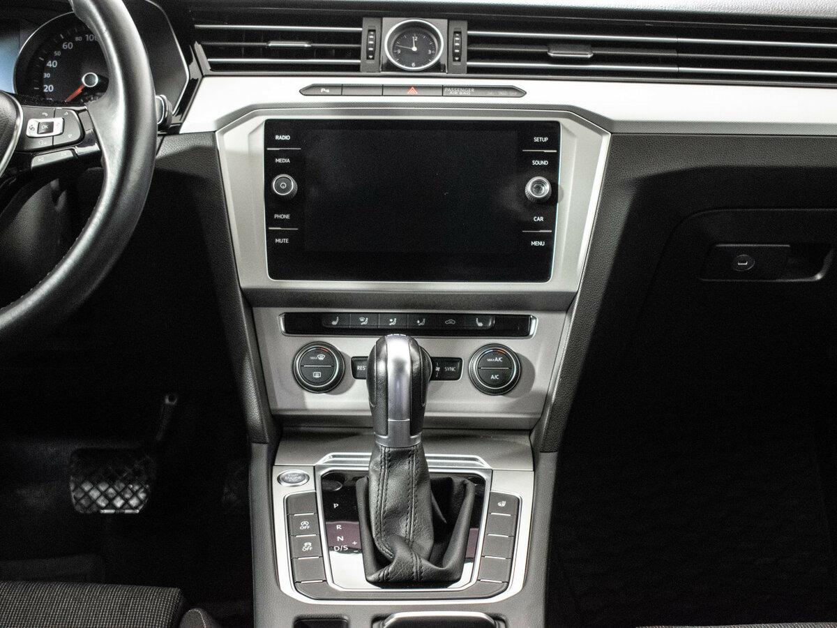 Volkswagen Passat 2017 года с пробегом. Фото: #11