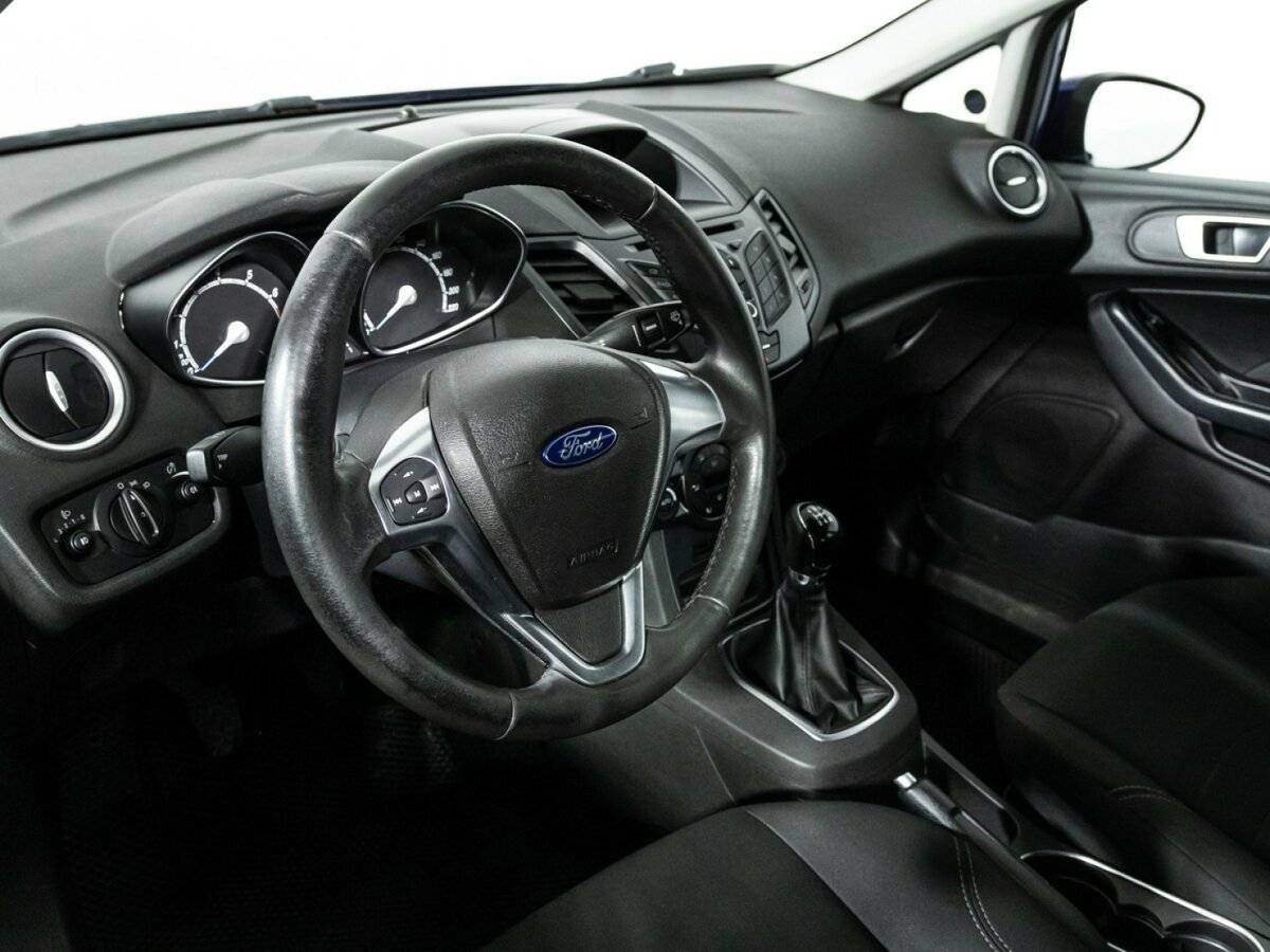 Ford Fiesta 2015 года с пробегом. Фото: #10