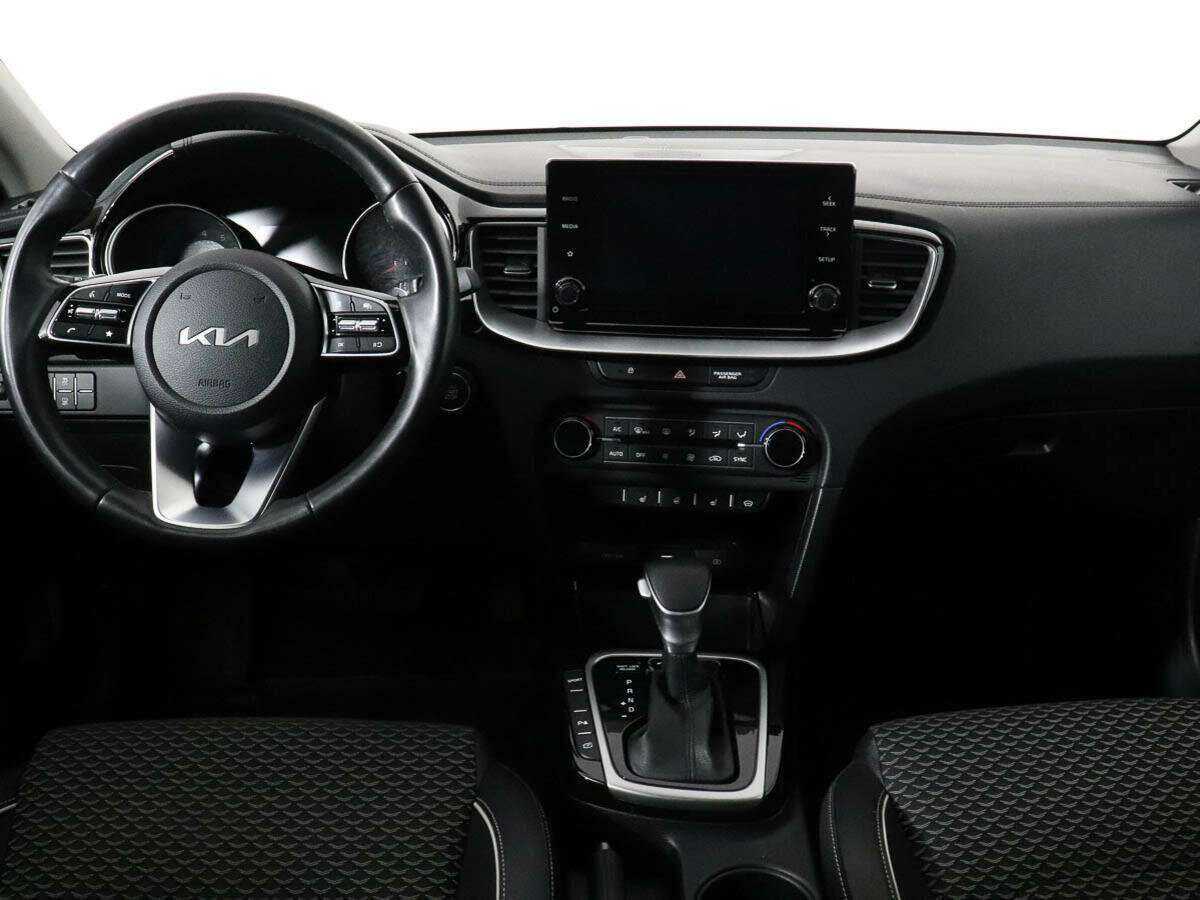 Kia Ceed 2021 года с пробегом. Фото: #9