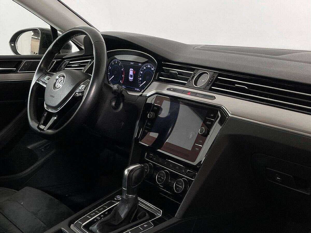 Volkswagen Passat 2017 года с пробегом. Фото: #8