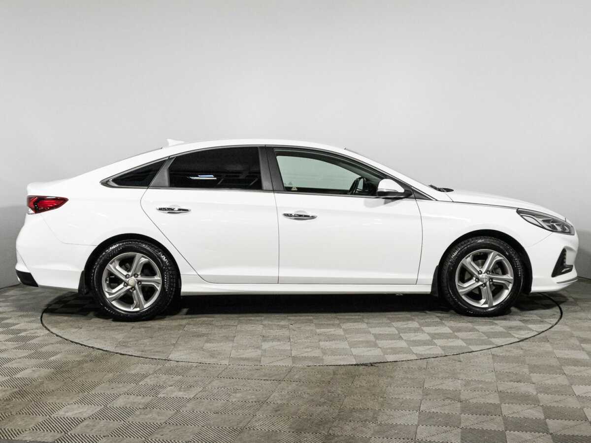 Hyundai Sonata 2018 года с пробегом. Фото: #3