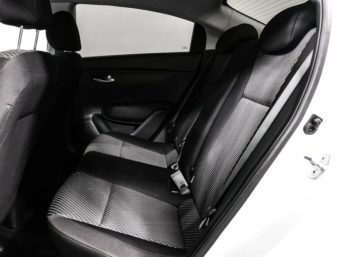 Kia Rio 2018 года с пробегом. Фото: #10