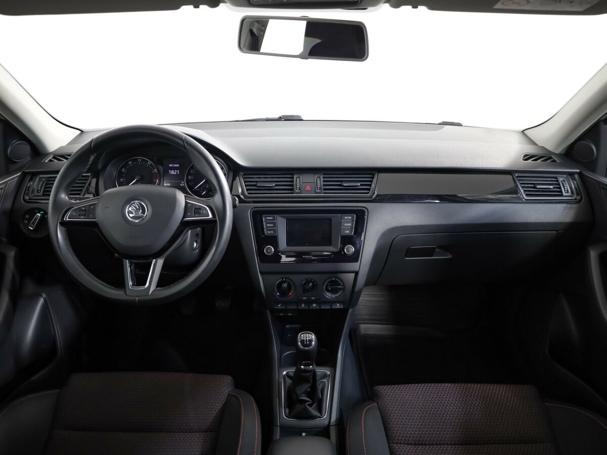 Skoda Rapid 2015 года с пробегом. Фото: #7