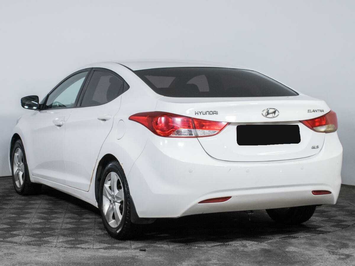 Hyundai Elantra 2013 года с пробегом. Фото: #6