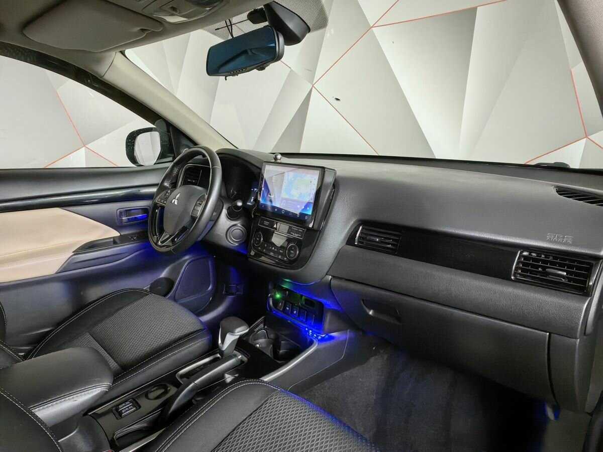 Mitsubishi Outlander 2019 года с пробегом. Фото: #8
