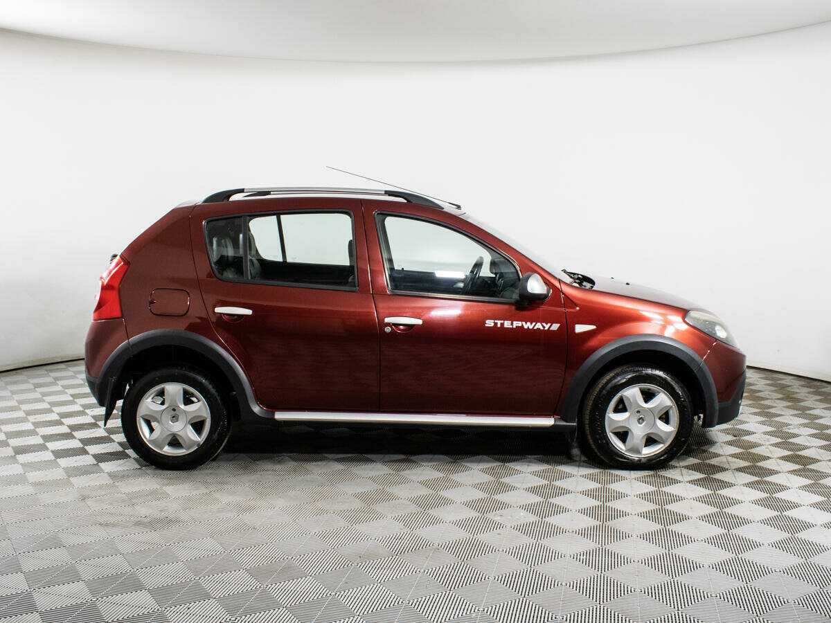 Renault Sandero 2012 года с пробегом. Фото: #3